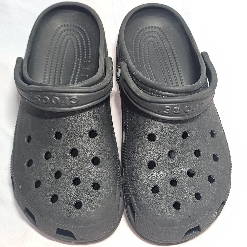 Crocs Classic Clogs Black Unisex Men’s 8 Women’s 10 Lightweight Comfort Shoes - Picture 2 of 4